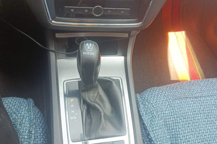 Used Roewe i6 2017 20T Automatic Internet Smart Edition Gear Lever