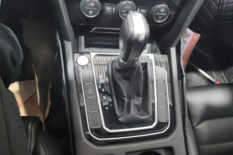 Used Volkswagen Magotan 2019 330TSI DSG Luxury Version China VI Standard
