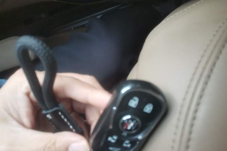 Used Buick GL8 2020 ES Land Cruiser 653T Luxury Model