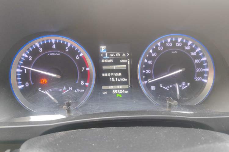 Used Toyota Highlander 2018 2.0T Four-Wheel Drive Luxury Edition 7 Seats China V Emission Standard
