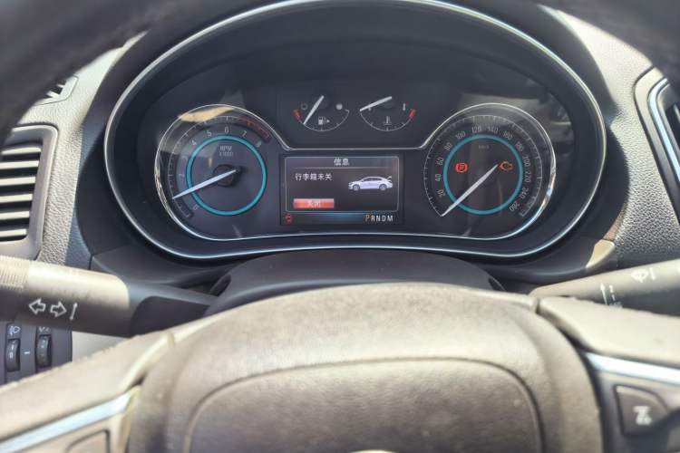 Used Buick Regal 2014 2.0L Leading Fashion Edition