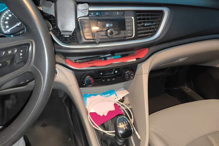 Used Buick GT 2015 15N Manual Elite Edition Audio And AC Panel