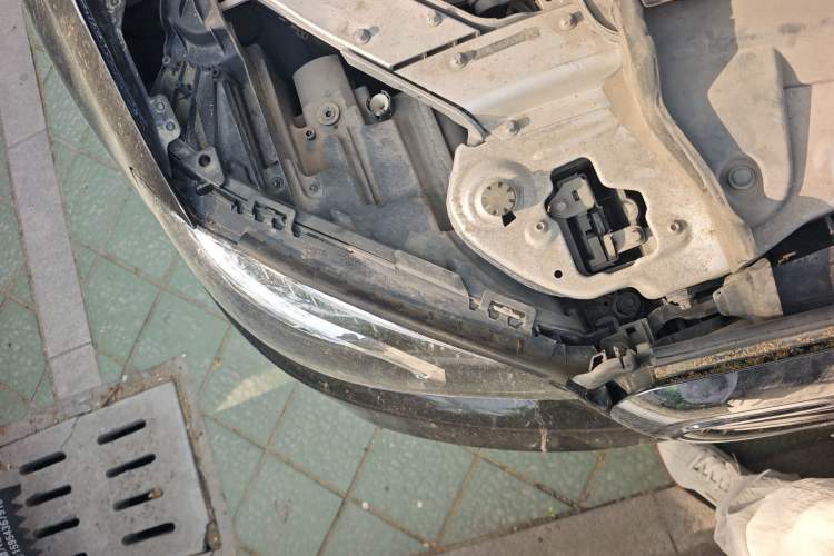 Used Mercedes-Benz E-Class 2019 E 260 L Right Front Headlight