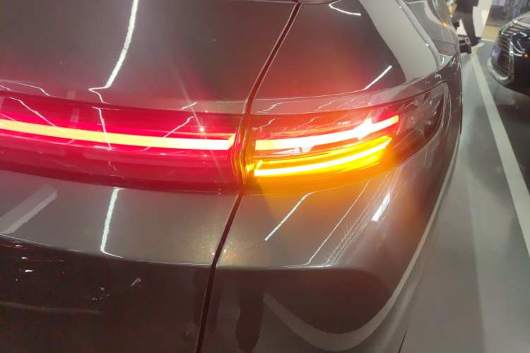 Used Li Auto L7 2023 Pro Model Right Rear Taillight