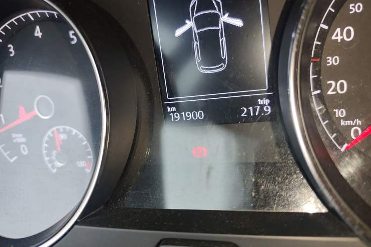 Used Volkswagen Golf 2015 1.4TSI Automatic Luxury Model
