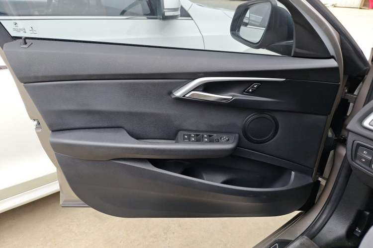 Used BMW 1 Series 2017 118i Fashion Model
