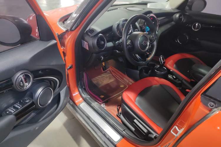 Used MINI MINI 2018 1.5T ONE PLUS Five-Door Edition