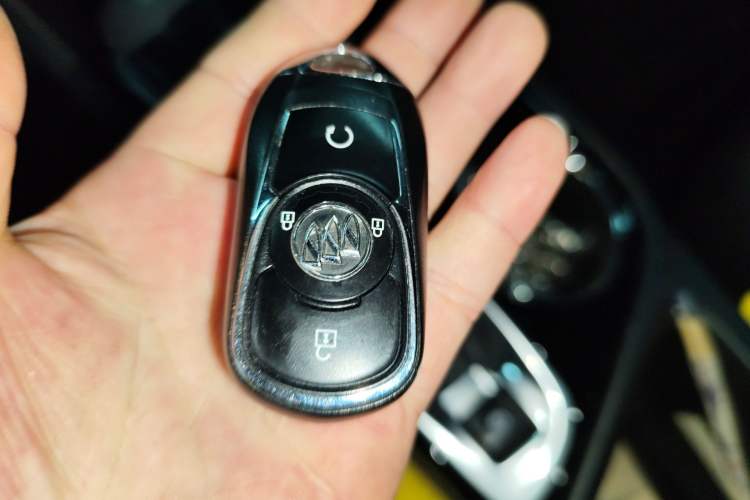 Used Buick Encore GX 2020 20T CVT Two-Wheel Drive Luxury Version Vehicle Key