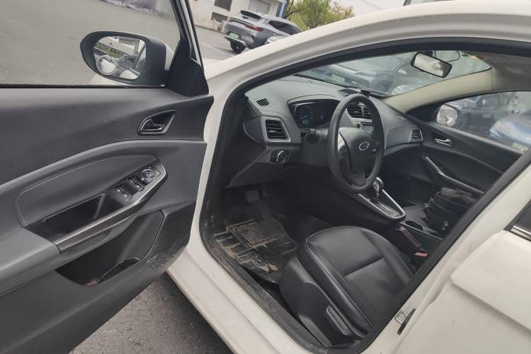 Used Ford Escort 2015 1.5L Automatic Fashion Model Driver Seat