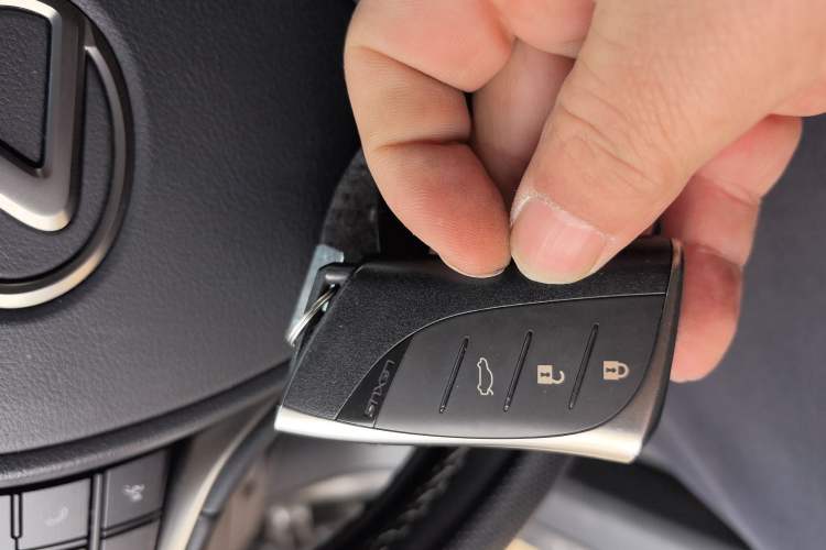 Used Lexus ES 2018 300h Premier Edition China V Standard
