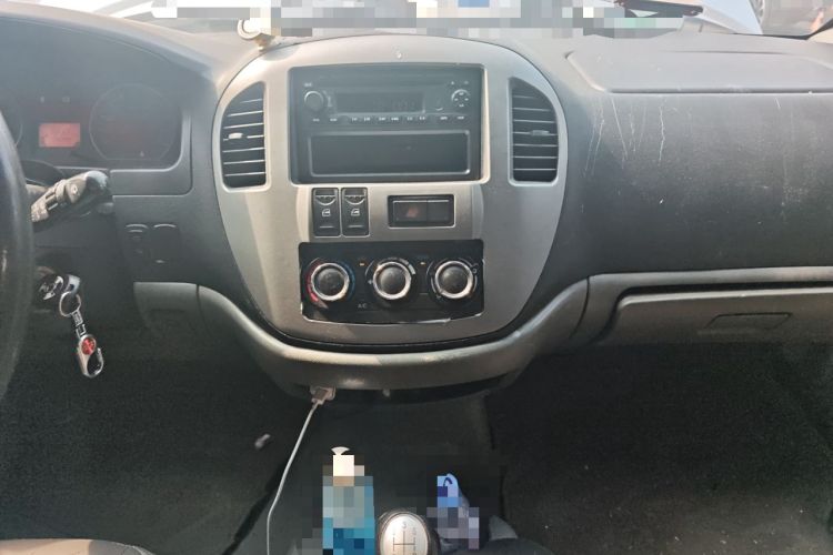 Used FORTHING Lingzhi 2013 M3 1.6L 7-Seater Luxury Model
