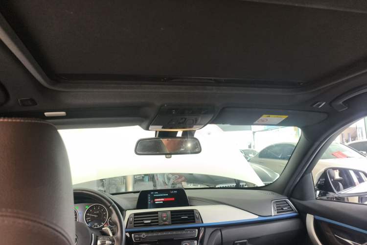 Used BMW 3 Series 2019 320i M Sport Package
