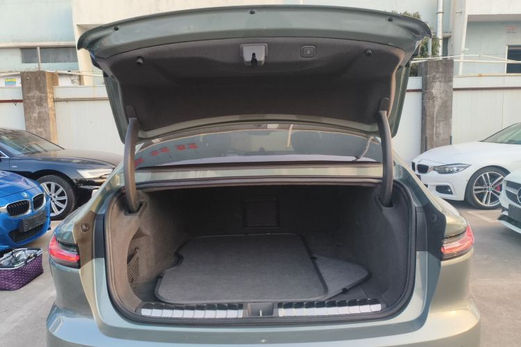 Used Nio ET7 2022 100kWh First Edition Trunk