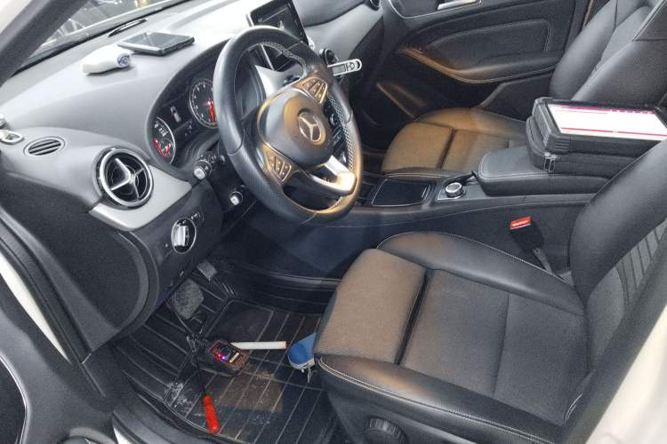 Used Mercedes-Benz B-Class 2017 B 200 Sport Edition Left Front Seat