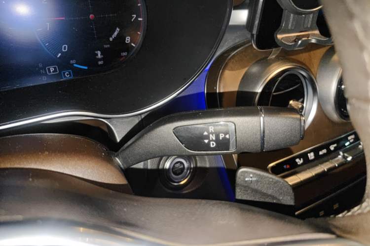 Used Mercedes-Benz GLC 2020 Facelift GLC 300 L 4MATIC Dynamic Edition