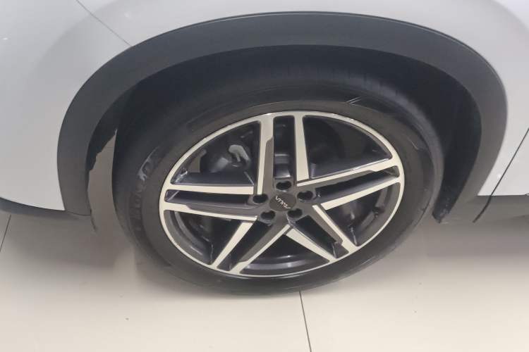 Used Dongfeng Aeolus Mage 2023 DH-i 1.5T Prestige Edition