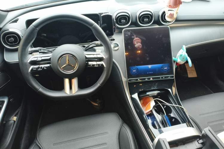 Used Mercedes-Benz C-Class 2023 Revised C 200 L Sport Edition Center Console