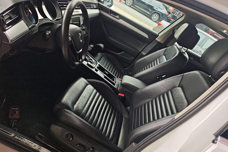 Used Volkswagen Magotan 2017 330TSI DSG Leading Model