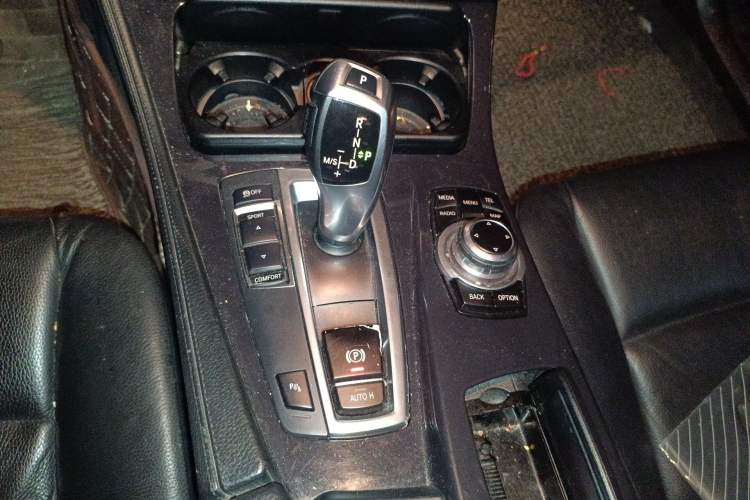 Used BMW 5 Series 2013 520Li Elegant Edition Gear Lever