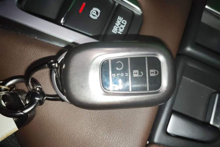 Used Honda UR-V 2023 370TURBO Two-Wheel-Drive Luxury Edition
