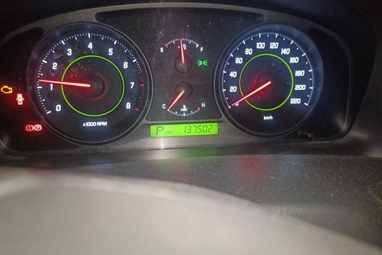 Used Chevrolet Captiva 2010 3.2 AT 7-Seater Flagship Edition Odometer Close Up