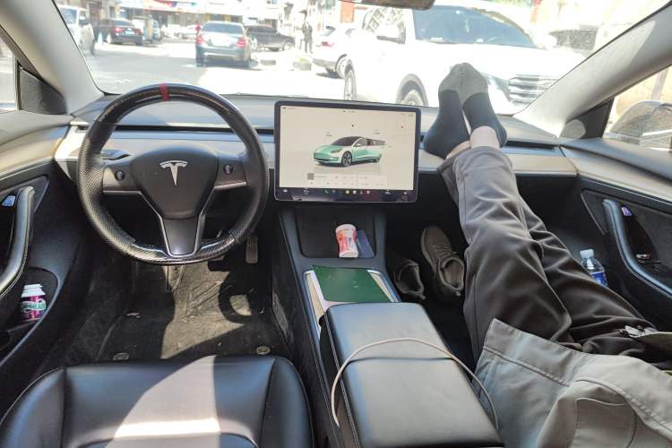 Used Tesla Model 3 2022 Rear-Wheel-Drive Version Center Console