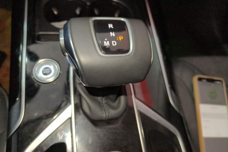 Used Hongqi HS5 2022 Revised Version 2.0T Smart Connect Flagship Edition
