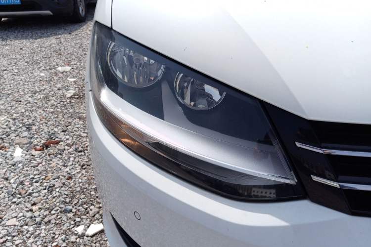 Used Volkswagen Sharan 2018 380TSI Comfort Edition 7-Seater Right Front Headlight