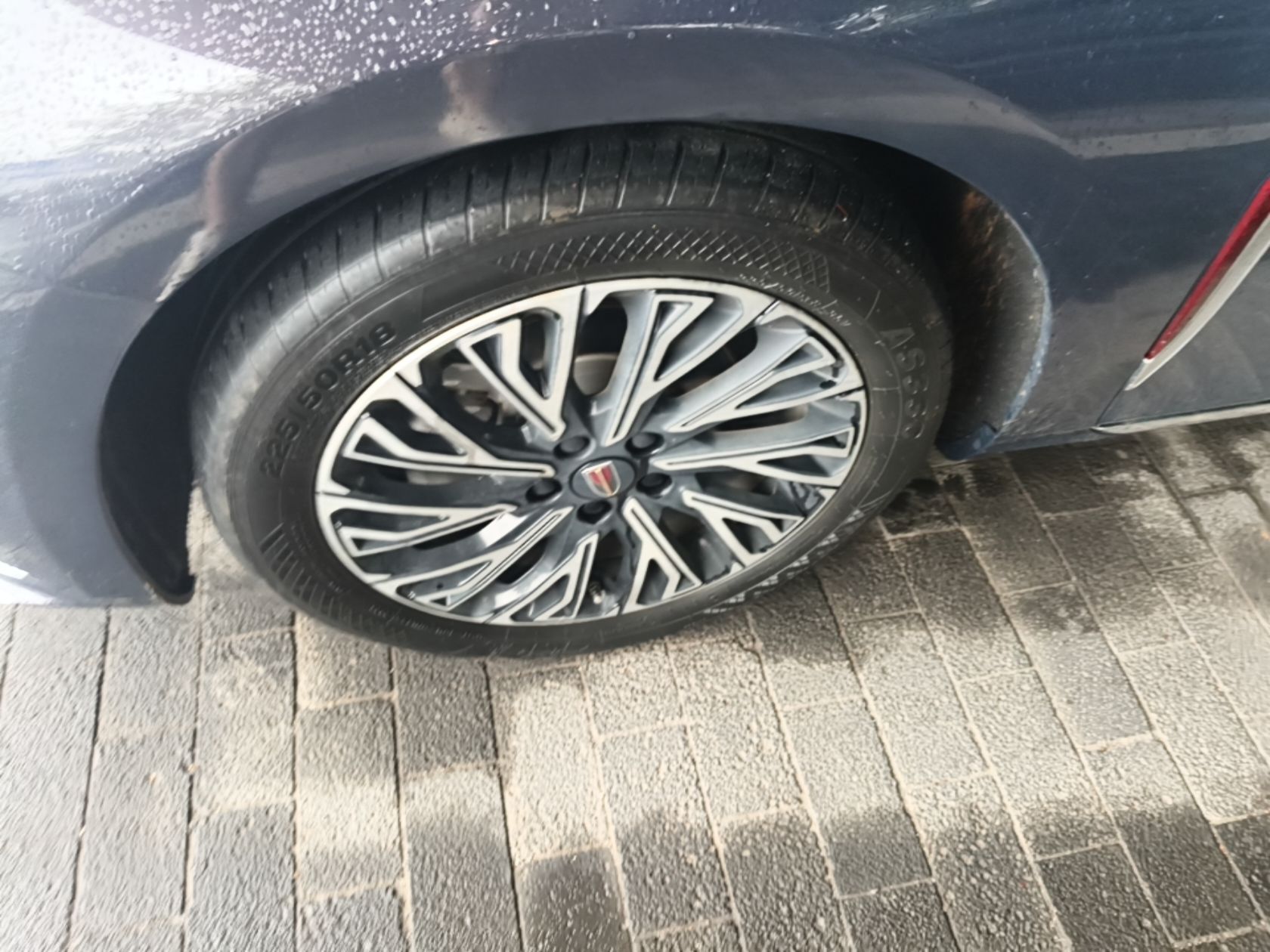 Hongqi H5 2024 2.0T Automatic Smart Connect Flagship Edition - Chinese Trim Ling — снимка 10