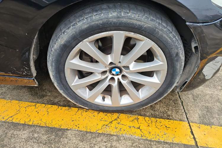 Used BMW 5 Series 2013 530Li Leading Model