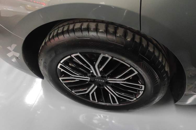 Used Zeekr 001 2024 WE Edition 100 kWh Rear-Drive
