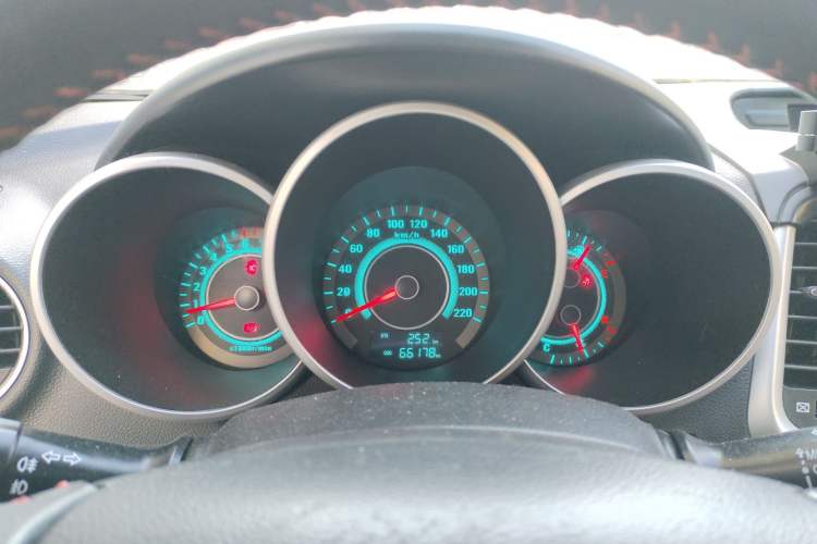 Used Changan Eado 2013 1.6L Manual ZhiKu Model China IV Standard
