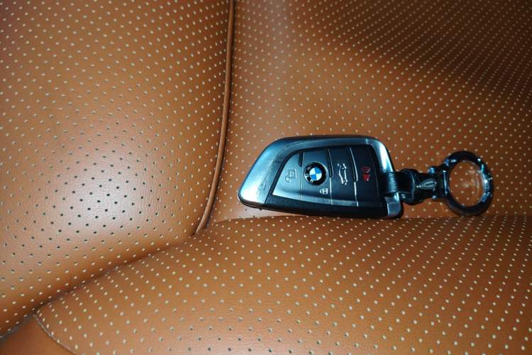 Used BMW 5 Series 2012 530Li Luxury Model