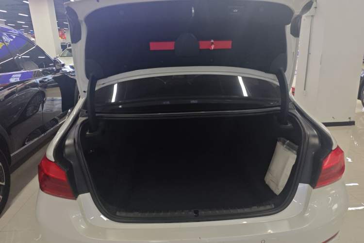 Used BMW 5 Series 2019 530Li Leading Model Luxury Package Trunk