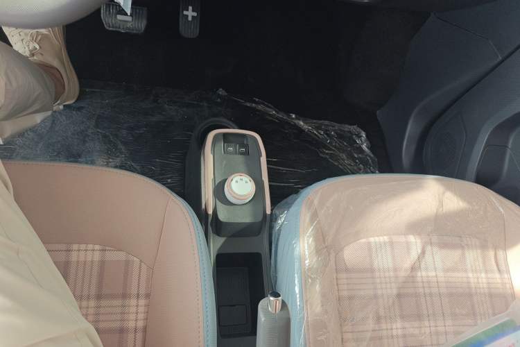 Used Chery New Energy QQ Ice Cream 2025 155km Sundae Edition
