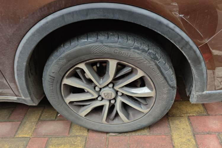 Used Baojun 730 2017 1.5T Manual Prestige Version 7 Seats