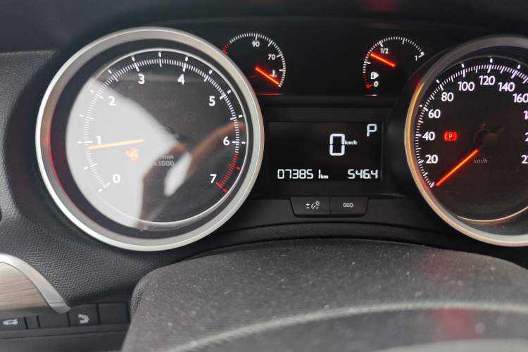 Used Peugeot 408 2014 1.8L Automatic Luxury Edition Odometer Close Up