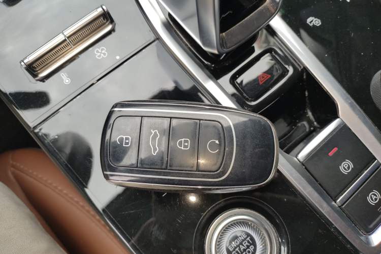 Used Chery Tiggo 8 PLUS 2021 290TGDI DCT Luxury Edition