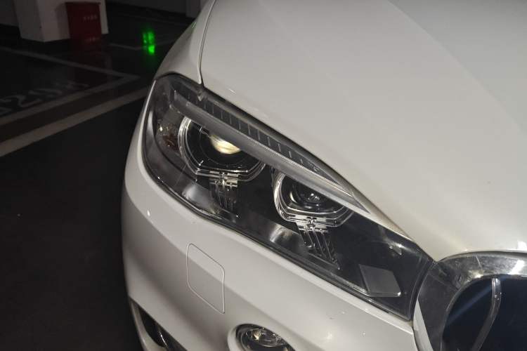 Used BMW X5 2017 xDrive28i Right Front Headlight