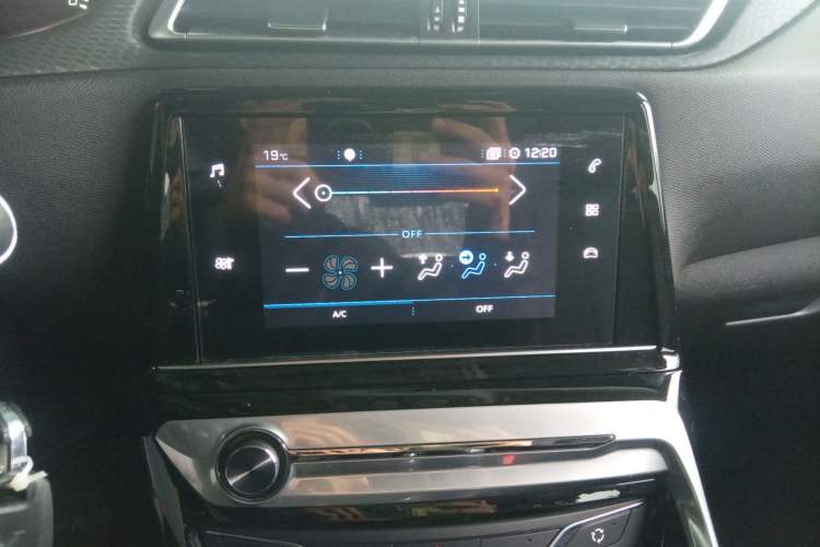 Used Peugeot 308 2018 1.6L Automatic Luxury Edition
