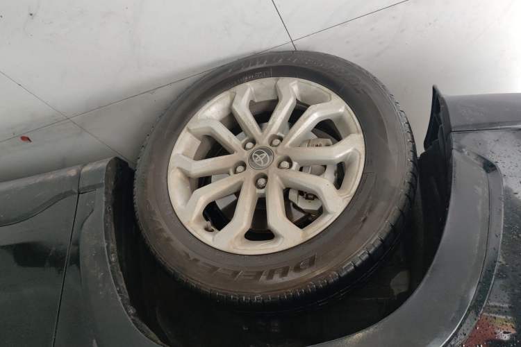 Used Toyota FRONTLANDER 2023 2.0L CVT Elite Edition Left Front Wheel Hub