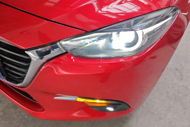 Used Mazda Mazda 3 Axela 2017 Hatchback 1.5L Automatic Luxury Model Emission Standard China V