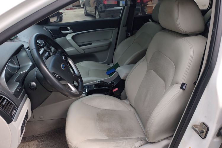 Used Geely Auto Emgrand 2014 Sedan 1.3T CVT Prestige Model
