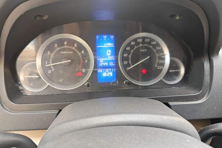 Used BAIC E Series 2013 Sedan 1.3L Manual Special Offer Edition
