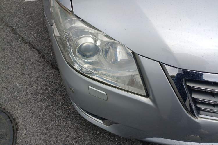 Used Toyota Camry 2010 240G Luxury Edition Right Front Headlight