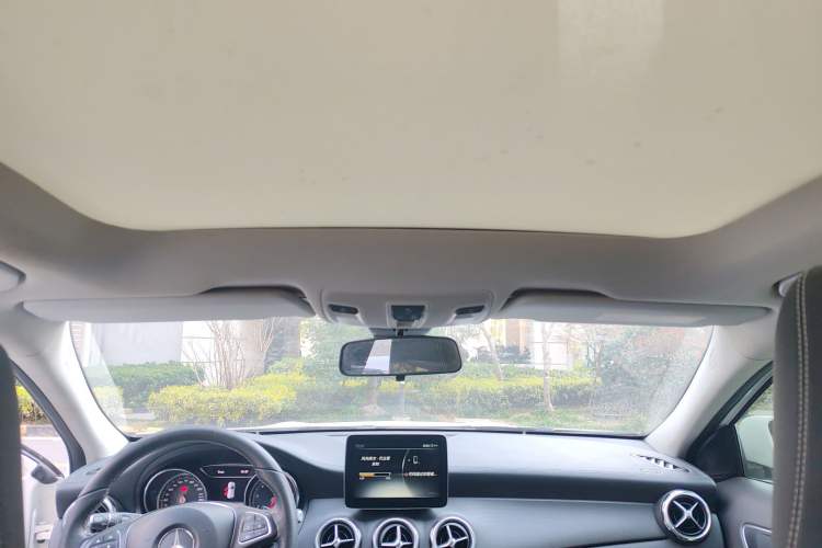 Used Mercedes-Benz GLA 2017 GLA 200 Fashion Model
