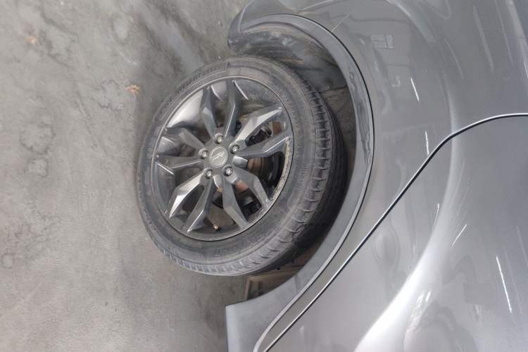 Used Land X2 2017 1.6L Manual Sharp Edition Right Rear Wheel Hub