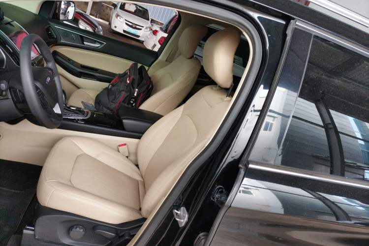 Used Ford Edge 2016 EcoBoost 245 Two-Wheel-Drive Titanium 5-Seater