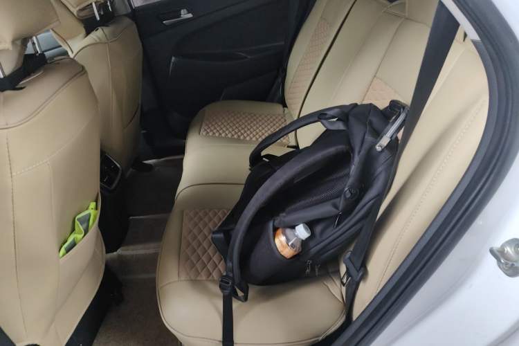 Used Hyundai Tucson 2019 280TGDi Dual-Clutch Two-Wheel Drive Fashion Edition China VI Standard