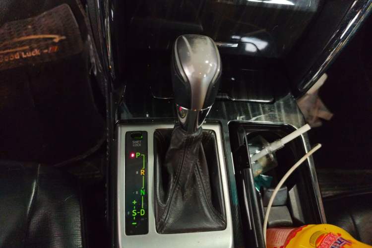 Used Toyota Reiz 2010 2.5V Fengdu Elite Edition Gear Lever